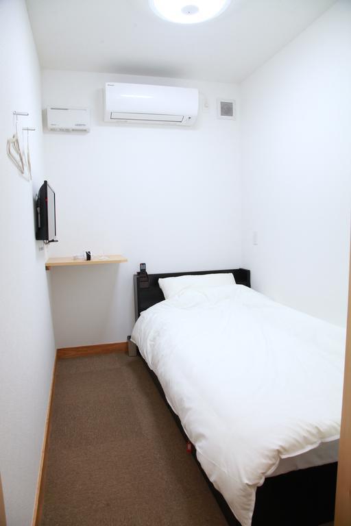 Simple Sleep 個室カプセル Hotel Hitoyoshi Eksteriør billede